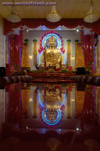 Image:Temple_Buddha_2.jpg‎