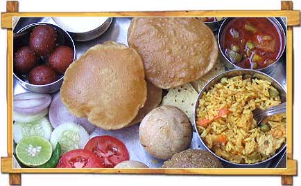 A Complete Rajasthani Thali (c)www.shubhyatra.com