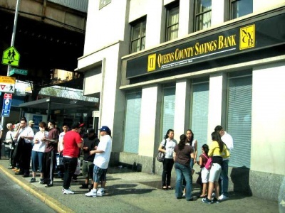 Queens Country Savings Bank at Jamaica Avenue and Woodhaven Blvd.