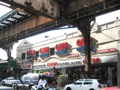 Gem Discounts and Closeouts at 84-33 Jamaica Avenue replaced Lewis of Woodhaven which closed recently after 68 years.